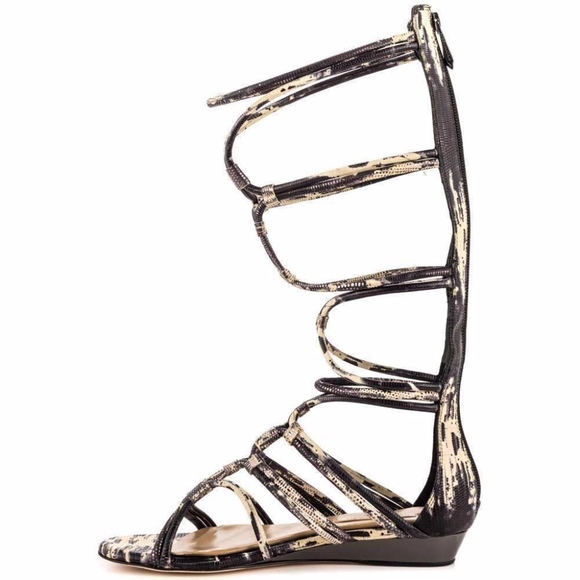 BCBGMAXAZRIA Brixton Leather Gladiator Flat Sandal - Picture 2 of 8